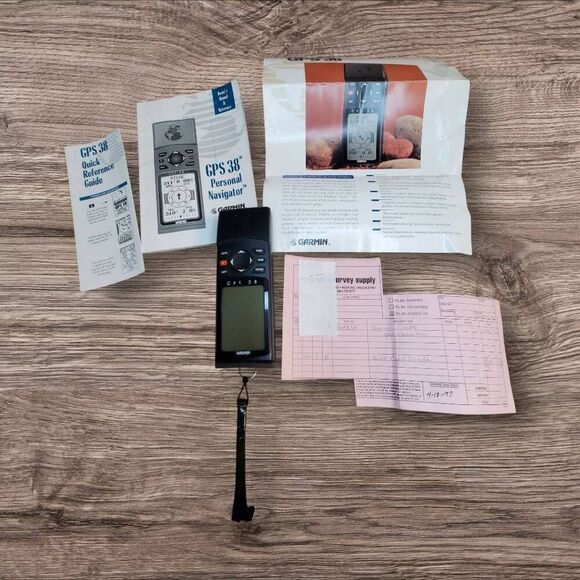 Vintage Garmin GPS 38 Personal Handheld Navigator - Picture 1 of 5